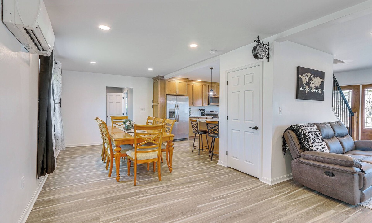 Pleasant Hall House | Spacious Shippensburg Home, Close to Museums!