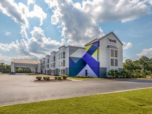 Florence Hotel | Spark By Hilton Florence North I-95, Sc