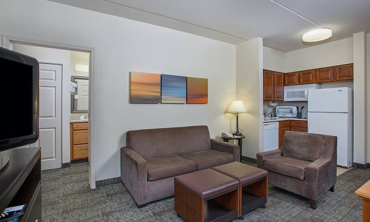 Downtown Chattanooga Condo | Suite in Downtown Chattanooga | Hot Tub Access
