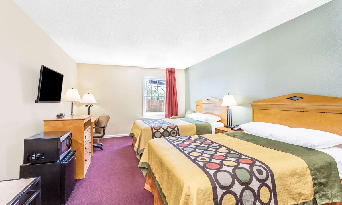 Manning Hotel | Super 8 by Wyndham Manning