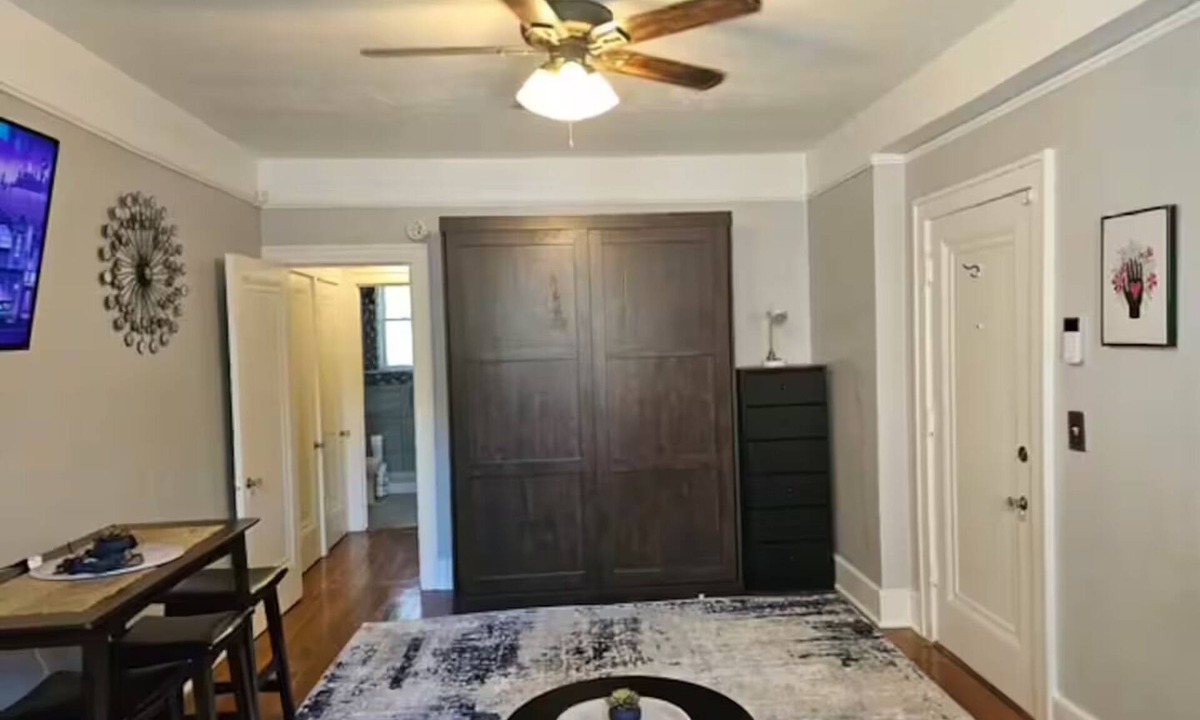 Greensboro Condo | Tastefully furnished studio condo. Centrally located in historic Fisher Park.