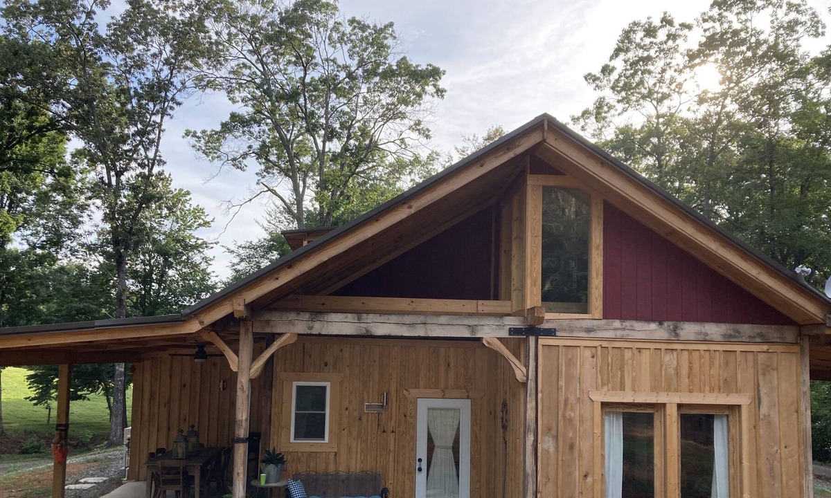 Mill Spring Cabin | The Barn House - 8 miles to TIEC