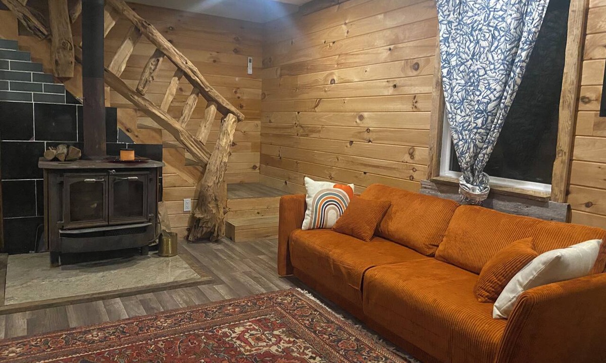 Mars Hill Cabin | The Black Shandy Glamping Cabin