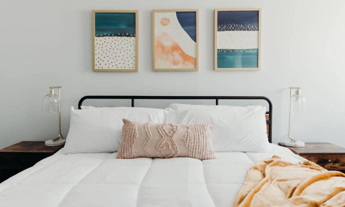 Byrdstown Bed & Breakfast | The Conner Room, The Lakeside Inn at Dale Hollow