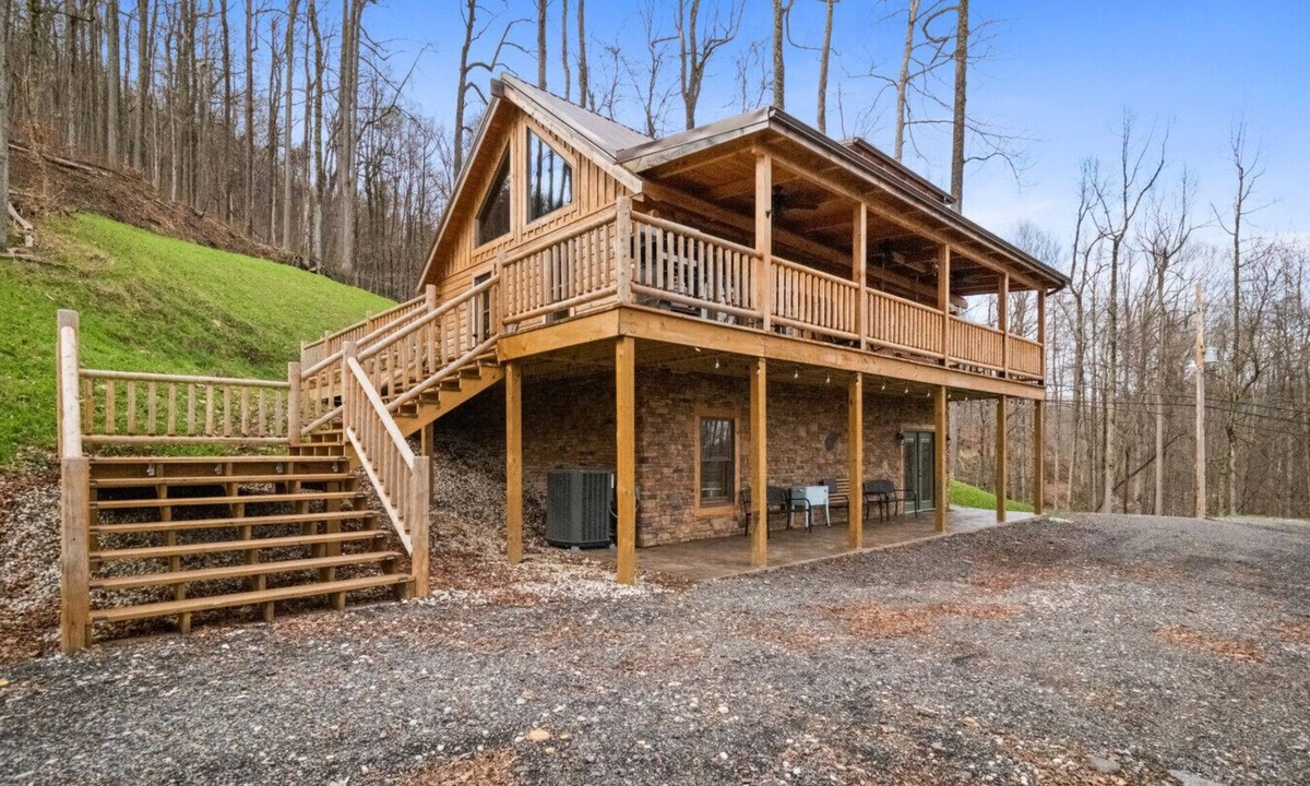 Summersville Cabin | The Hemlock | Modern Log Cabin + Mountain Views on 88 Private Acres