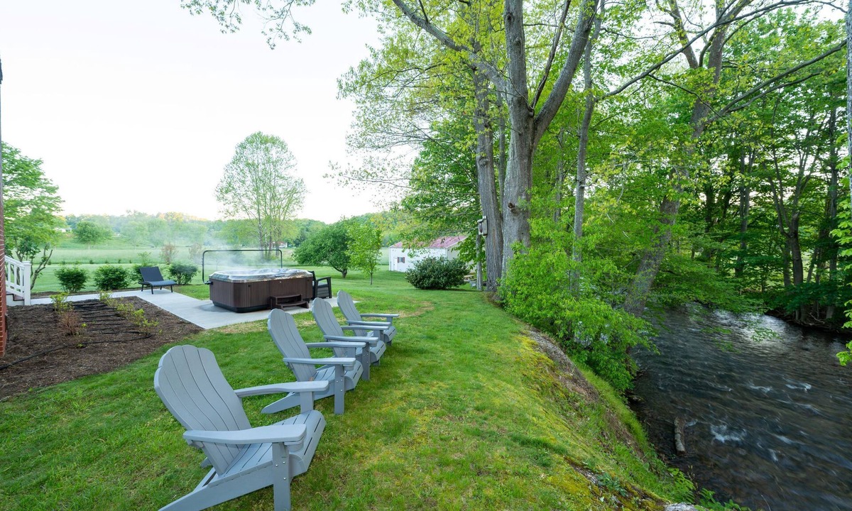 Marion House | The Holston River House - a Sojourn in Serenity
