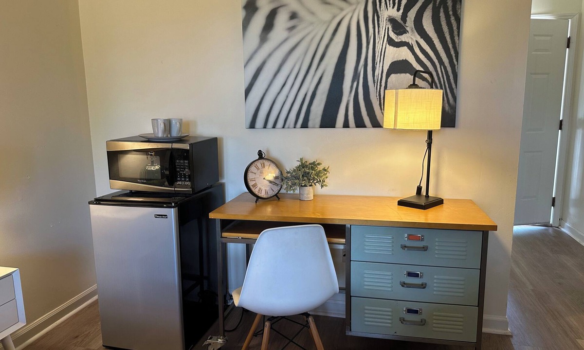 Lavonia Hotel | The Inn at Southern Oaks located in Historic Lavonia, GA, close to Lake Hartwell