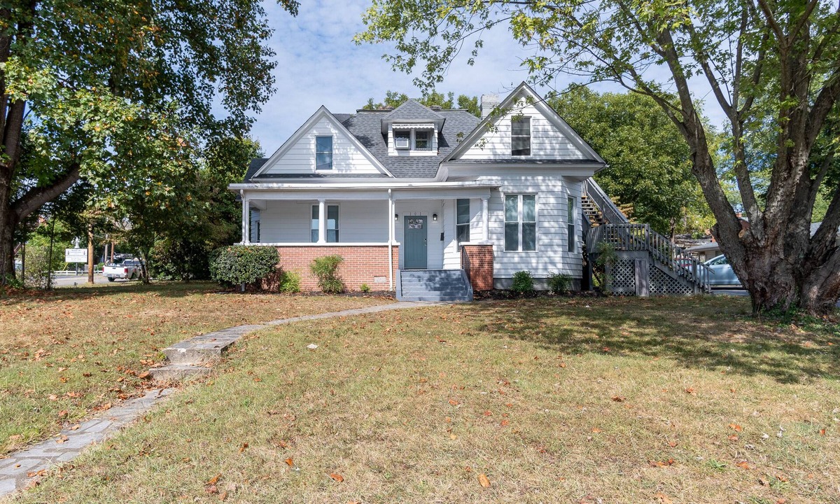 Johnson City House | Turn of the century charm!