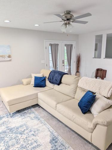 Dayton House | Turtleback Retreat Near Air Force Museum and Air Show