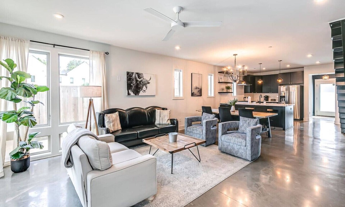 East Nashville House | Two side-by-side homes for groups minutes from Broadway
