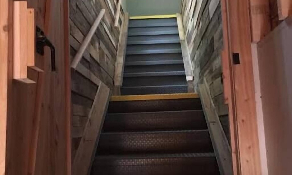 Bolivar Apartment | Vacation Rental: The Loft at the Barn