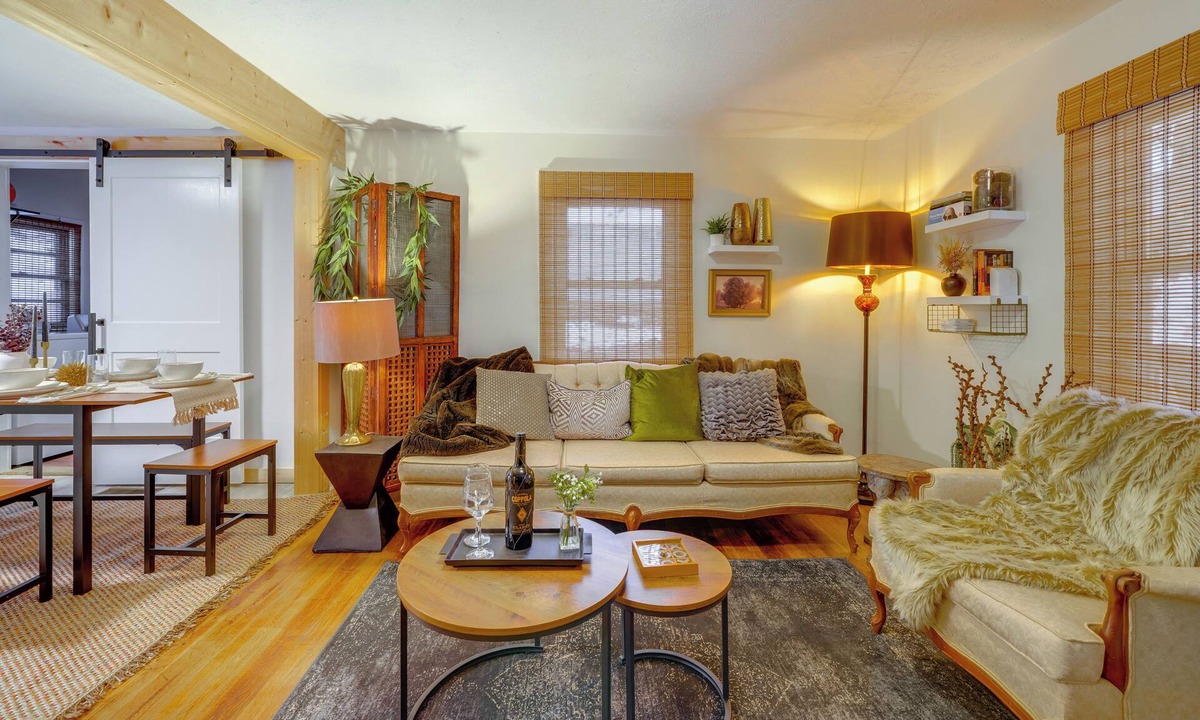 Fayetteville House | Walk to Dtwn Fayetteville: Family Home w/Fire Pit