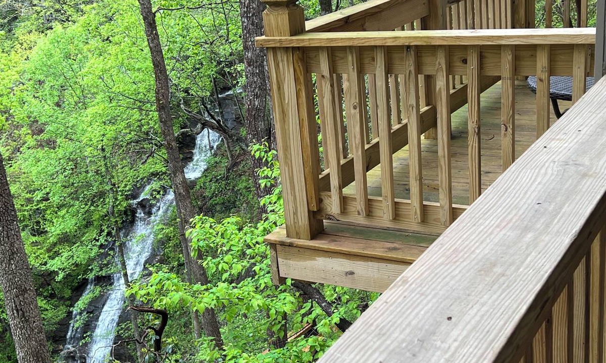 Jasper Cabin | Waterfall Overlook at Bearfoot Falls~Privately owned waterfall,hiking trail 10ac