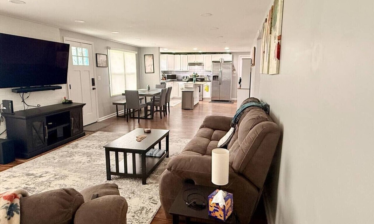 Beattyville House | Whisker Ridge-Hot Tub, Firepit, PMRP area