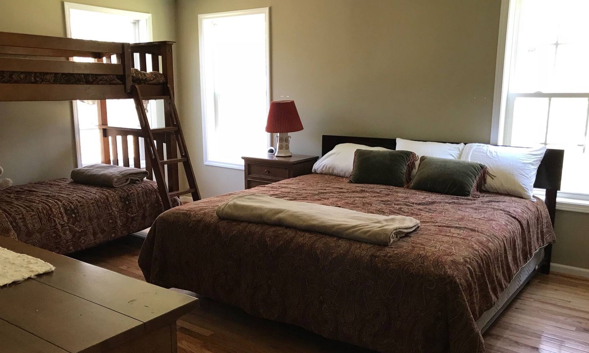Lake Toxaway House | Wildwood Lodge