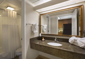 Family Suite at Coral Beach Resort - Full Access to Amenities!