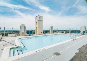 FRONTDESK Skyhouse Apts Uptown Charlotte