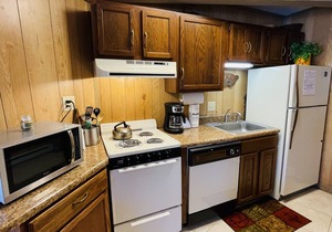 Lower Level Duplex - Slope-side!