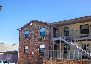 Nashville Apt on Music Row Sleeps 6 Great Location!