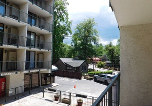 Oak Square 102 is a lovely condo with private balcony overlooks pool in downtown