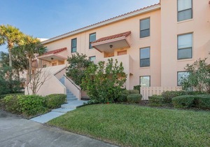 Ocean view townhouse with pools, tennis and so much more! SP 12230 in St. Augustine Beach
