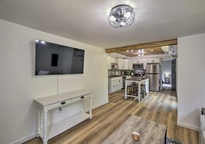 Updated Bristol Retreat ~ 2 Miles to Downtown!