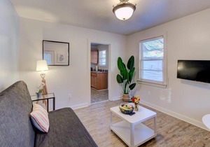 Walk to your Own Gated Retreat from Midtown's Best in Memphis