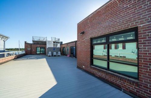 Morehead City House | Why Knot Getaway…Rooftop with WaterView! Unit F