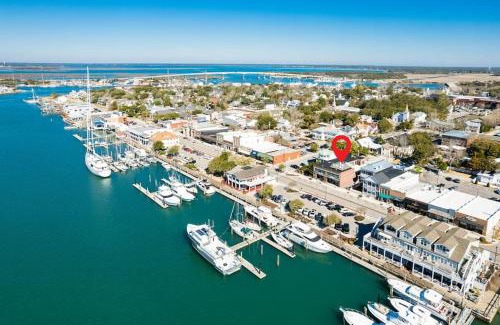 Morehead City House | Why Knot Getaway…Rooftop with WaterView! Unit F