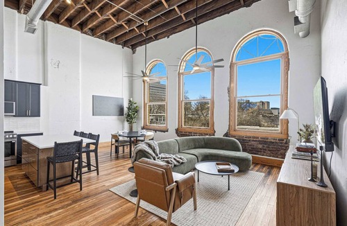 Old City Apartment | 0.6 Mi to DT Knoxville・Historic Open Loft, for 6