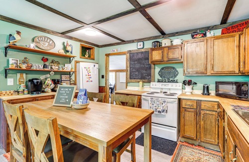 Hardy House | < 1/2 Mi to Lake: Secluded Gem in Cherokee Village