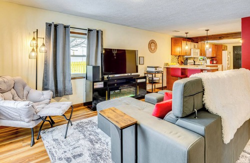 Bloomington House | 1 Mi to IU: Hoosier Home w/Fenced Yard & Fire Pit