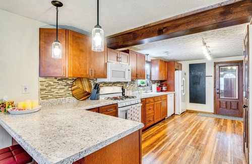 Bloomington House | 1 Mi to IU: Hoosier Home w/Fenced Yard & Fire Pit