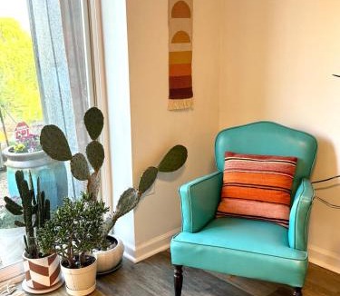 Charlotte Street Apartment | 1 Mile from Downtown, Patio w Sunset View