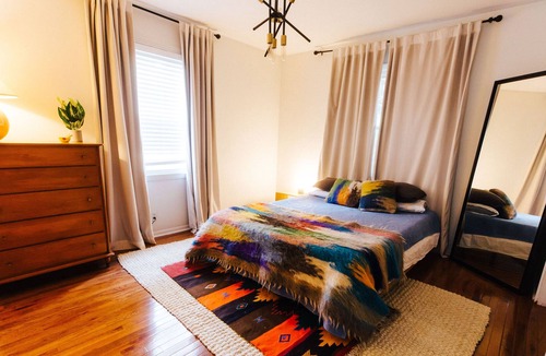 Woodbine House | 12 Minutes from Downtown Nashville 3B/1B Fully Furnished