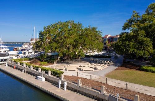 Sea Pines House | 1264 Harbour Town Club at The Sea Pines Resort
