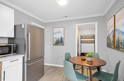 Summerlee Apartment | 13mins to NRG ⭑ HotTub ⭑ FirePit ⭑ GameRoom