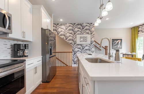 Nashville House | 15 Min to Broadway-Patio-Grill-Family Friendly-Tropical Vibes