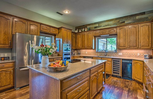 Pilot Point House | 16-Acre Pilot Point Ranch: Private Pond