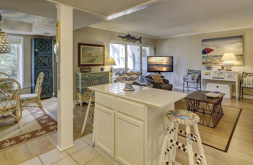 South Beach Condo | 1662 Bluff Villa - Just a short walk to the Beach and the South Beach Marina