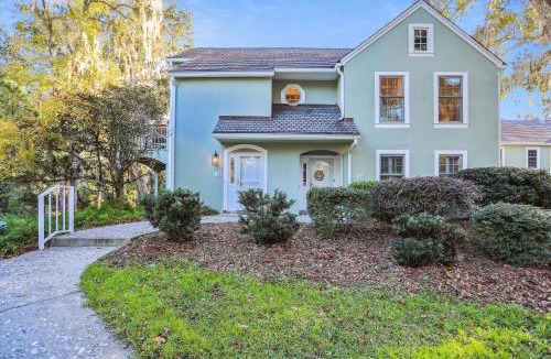 Shipyard Plantation House | 193 Evian