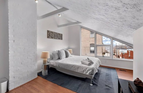 Mount Adams Apartment | 1BR Condo Steps to the Monastery, Cafes, and More
