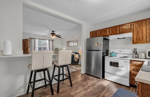 Missionary Ridge Apartment | 2 Bed Duplex near CHI Memorial, Parkridge, Erlanger, Notre Dame HS, McCallie HS