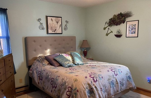 Leadsville House | 2 bedroom/2 bath residential home in walking distance of downtown Elkins, WV