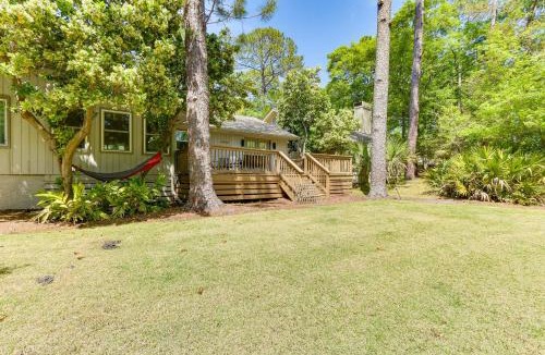 Sea Pines House | 2 Mi to Beach! Sea Pines Resort Home w/Large Yard