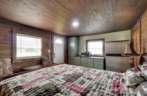 Townsend House | 2 Mi to Nat'l Park: Riverside Smoky Mtn Cabin!