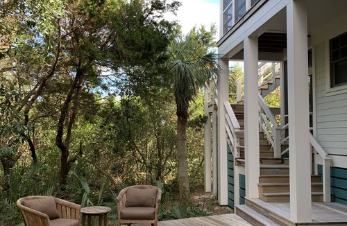 East Beach House | 2 Minute Walk to East Beach access 41 or 42! Spring/Summer dates just opened.