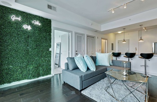 North Buckhead Apartment | 2 minutes walk to lenox! Stylish high rise w/ fireplace!