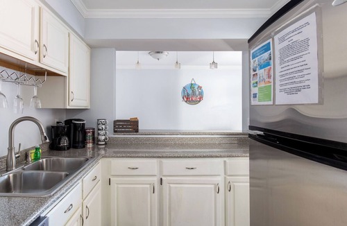 Rolling Mill Hill Condo | 2 Units! Walk 2 Bars! Park Free x 4 cars!