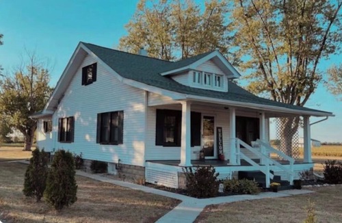 Washington Court House House | 3-bedroom Farmhouse in Washington Court House